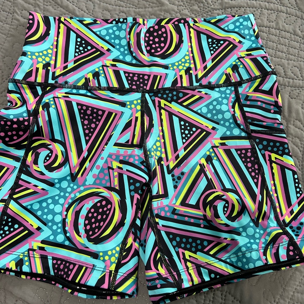 Constantly Varied Gear Teal Multi Geometric Athletic Shorts 4” inseam